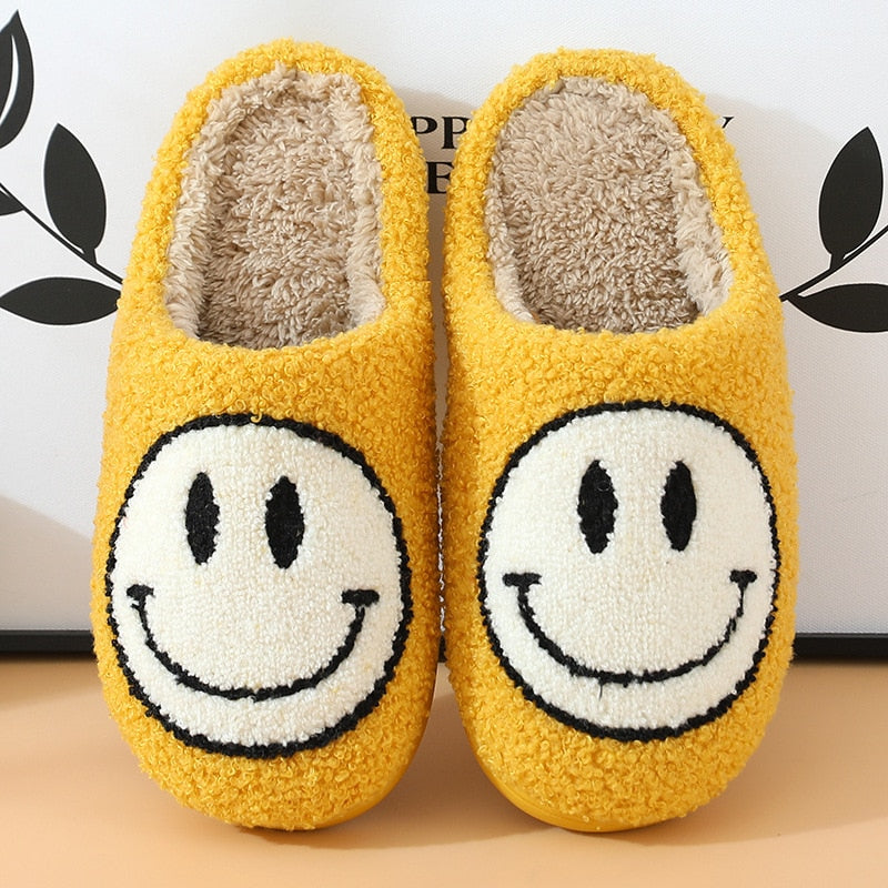 FluffyStep™ – Warm Slippers with Smiley – Comfortable Winter Slippers 4