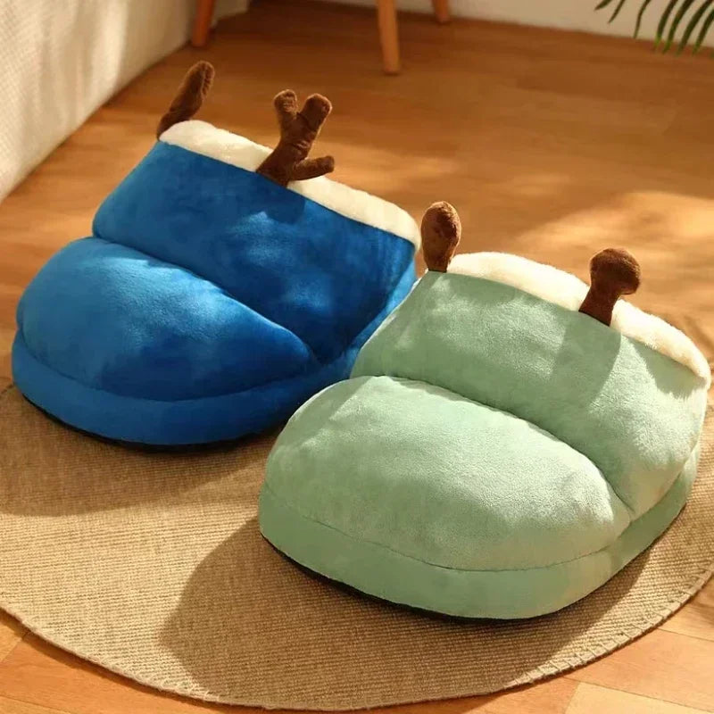 Foldable Dog Bed in Breathable Coral Fleece – Cozy Winter Comfort for Small Dogs, Cute Slipper Design 3