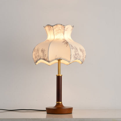 Elegant Traditional Desk Lamp - Lusomart
