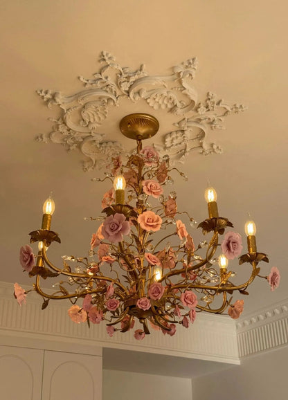 Elegant Crystal Pendant Ceiling Lamp in Classic Style