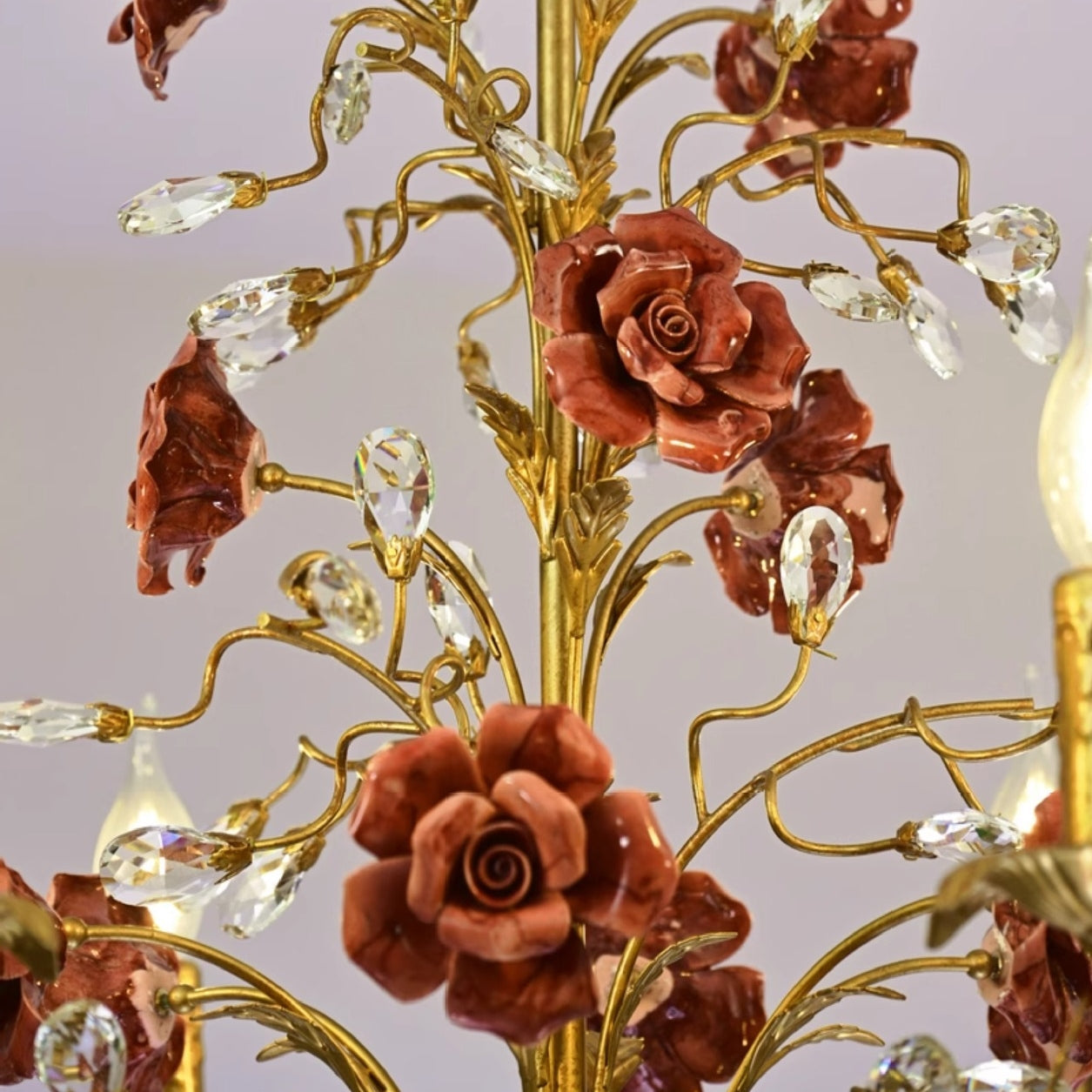 Elegant Crystal Pendant Ceiling Lamp in Classic Style