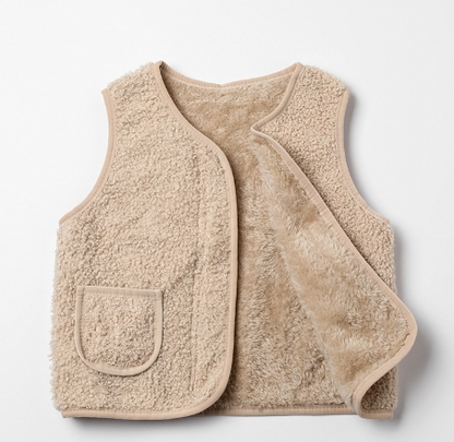 FrostEase™ – Lightweight teddy vest – For cold days in style 2