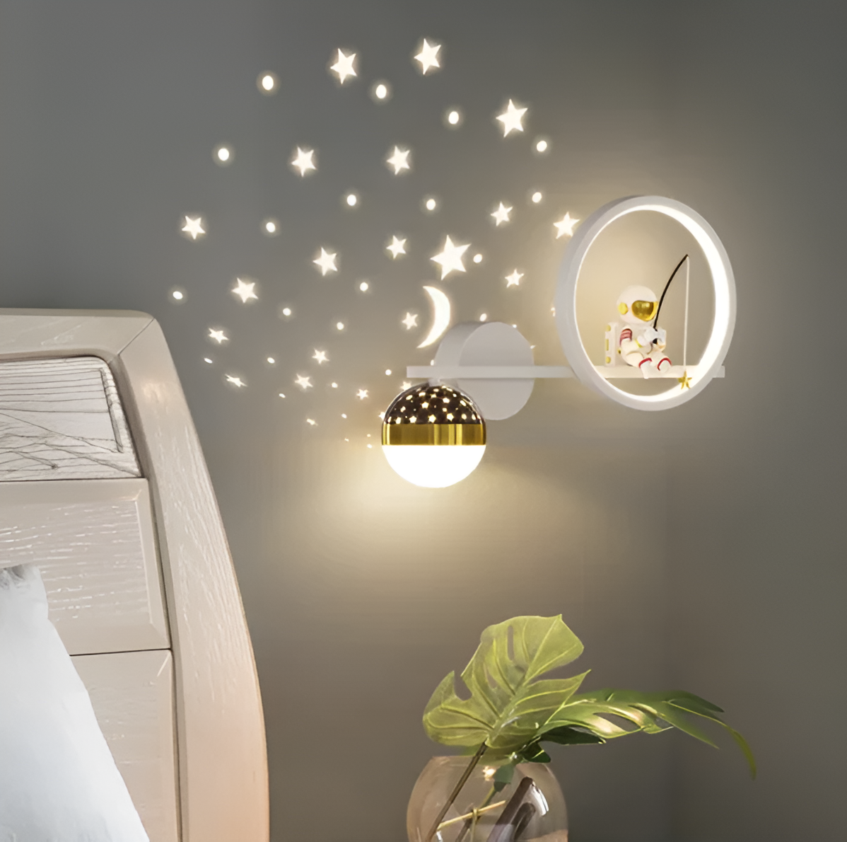 Colorful Kid's LED Wall Light with Starry Night Projection