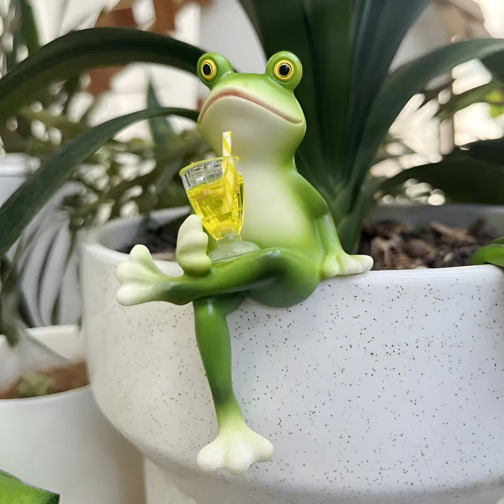 Outdoor Ceramic Frog Planter Wall Decor