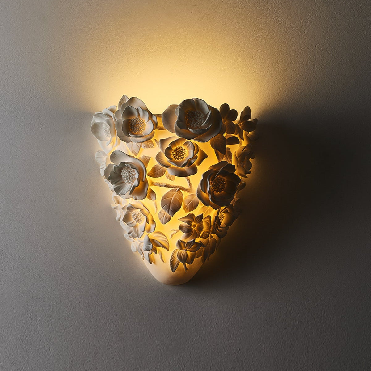 Glimora | Moden Ceramic Flower Wall Lamp 3