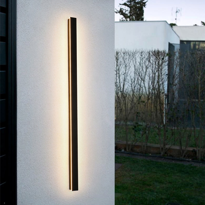 GlowEdge | Contemporary Exterior Wall Lamp with Energy-Efficient LED 6