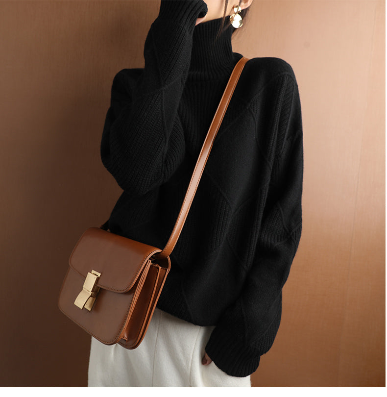 Soft Cashmere Crew Neck Sweater for Women