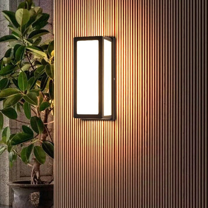 Bright Security LED Outdoor Wall Lantern With Sensor