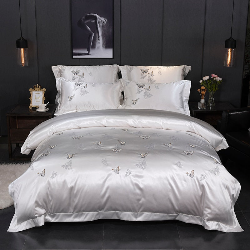 Luxurious White and Silver Floral Bedding Set - Lusomart