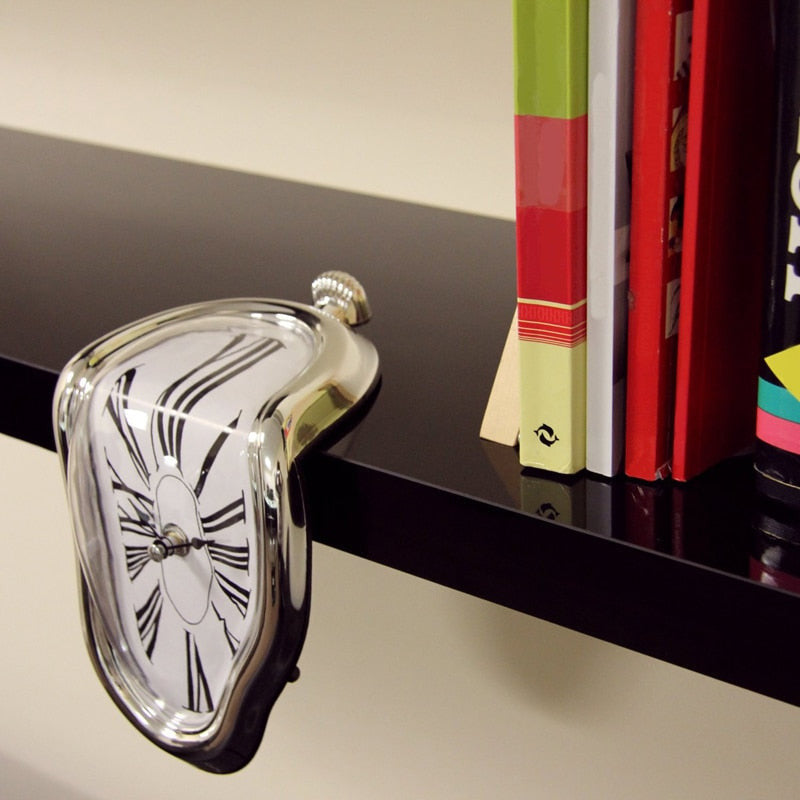 Unique Melted Wall Clock Decor