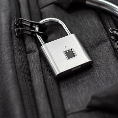 Secure Keyless Fingerprint Lock in Metal - Lusomart