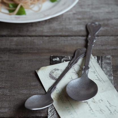 Rustic Charm 4-Piece Flatware Set for Classic Dining