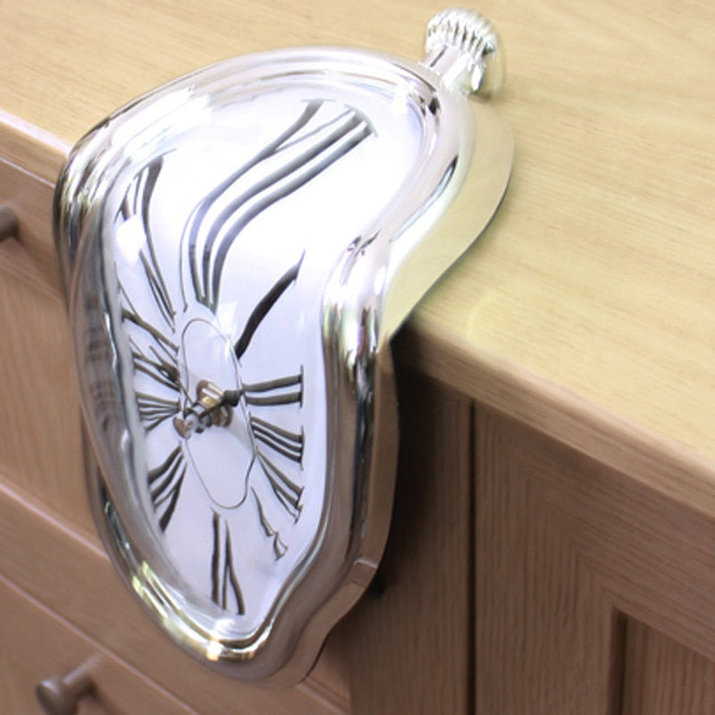 Unique Melted Wall Clock Decor