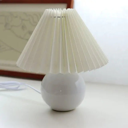 HeritageGlow | Elegant Vintage Table Lamp for Bedroom and Living Room Decor 10