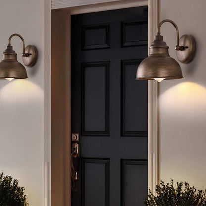 Heritage Outdoor Sconce – A rust-resistant, vintage-style wall lantern for patios and gardens. 2