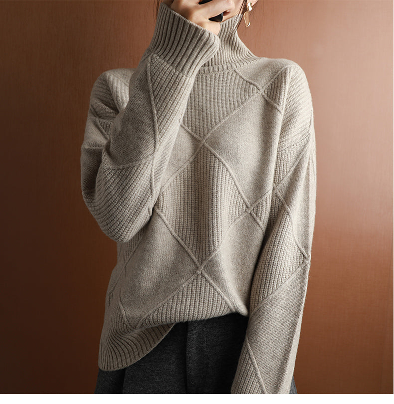Soft Cashmere Crew Neck Sweater for Women