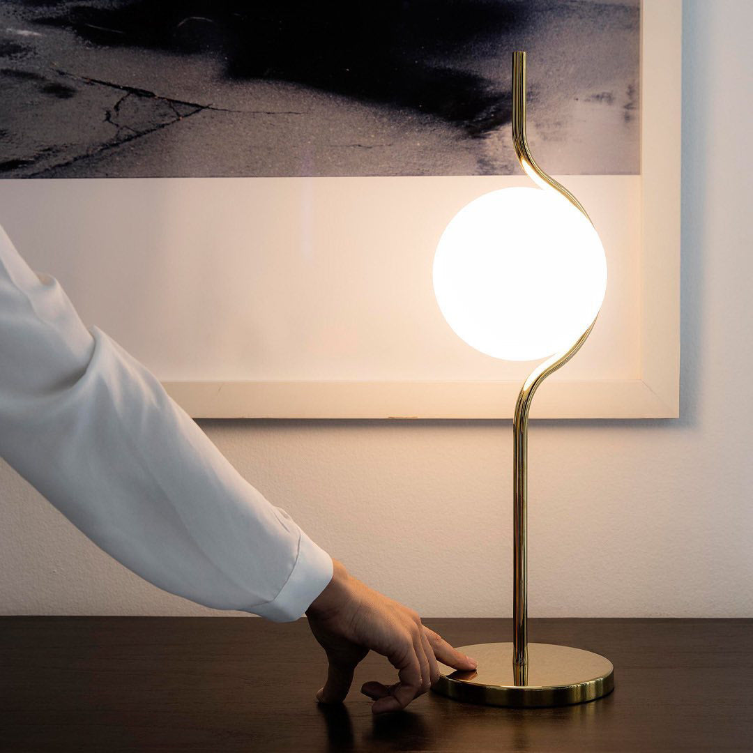 HoverGlow - Table Lamp with Weightless Design and Warm Illumination 1