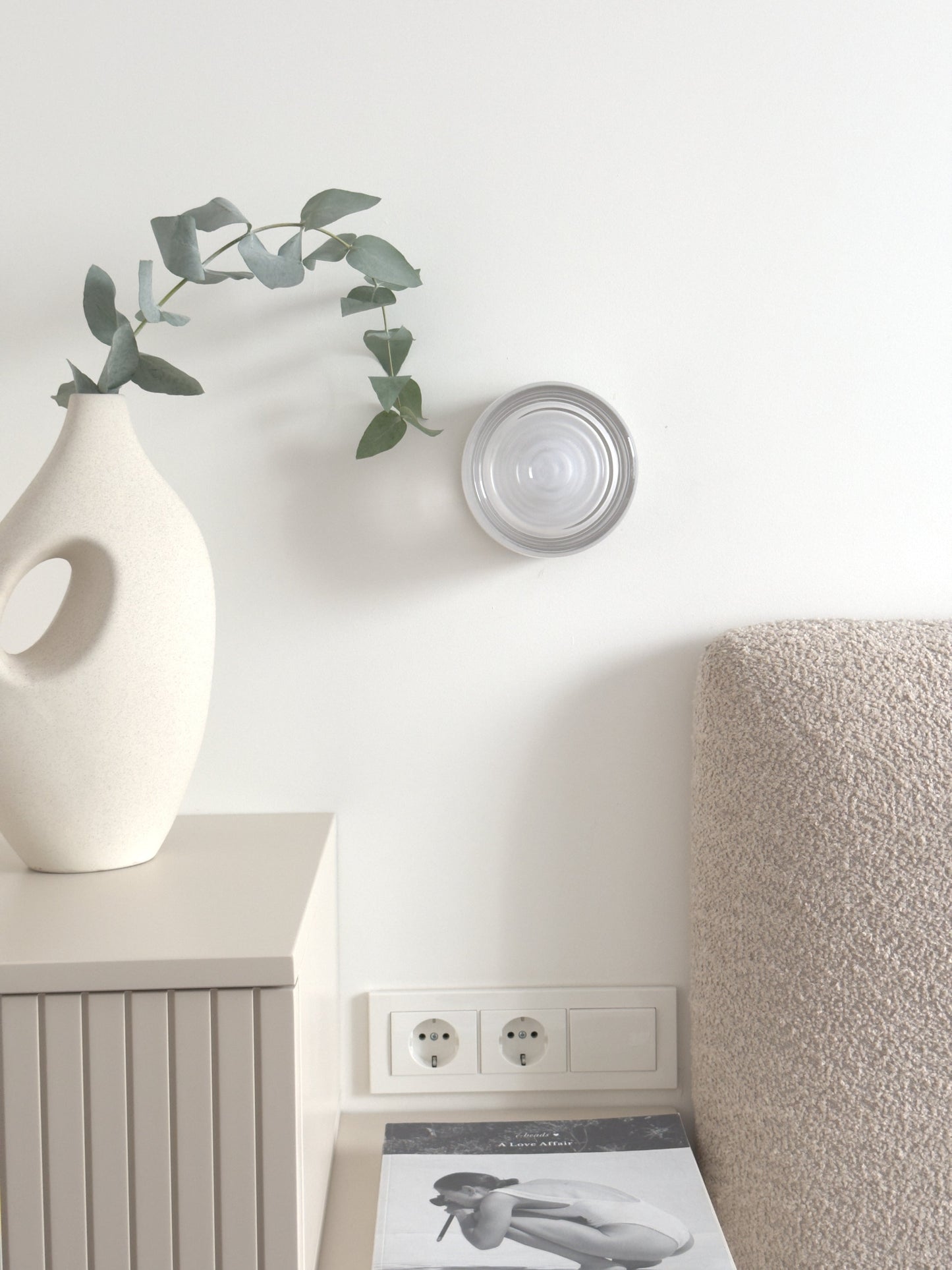 Elegant Wall Light Fixture
