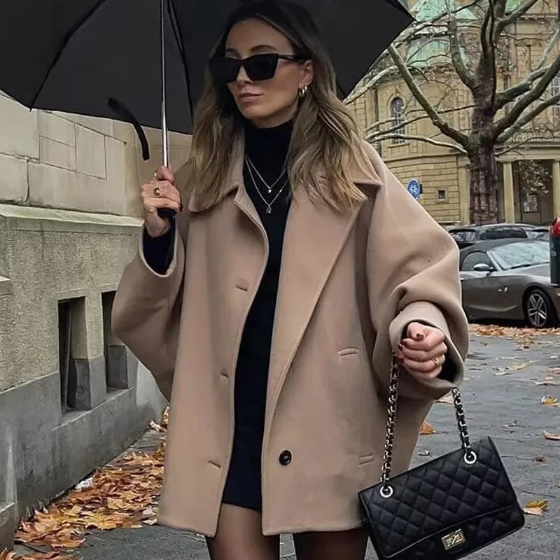 Isadora | Women's Warm Oversized Coat – Cozy Winter Style with Long Sleeves 1