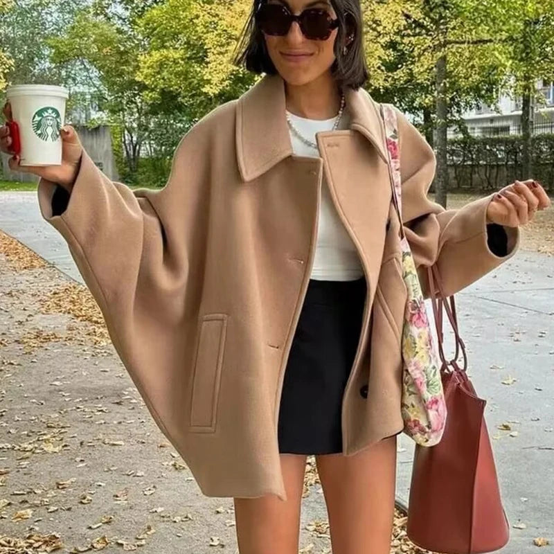Isadora | Women's Warm Oversized Coat – Cozy Winter Style with Long Sleeves 2