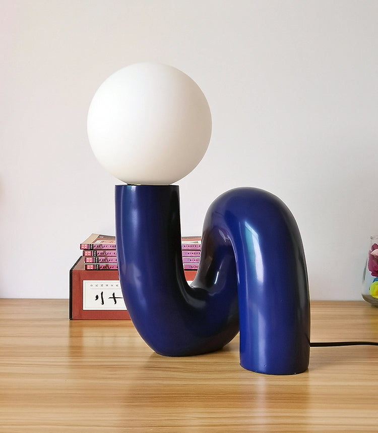 ItalicGlow – Elegant Desk Lamp with a Stylish Tilt 9
