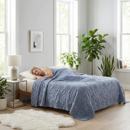 Soft Plush Decorative Throw Blanket for Home