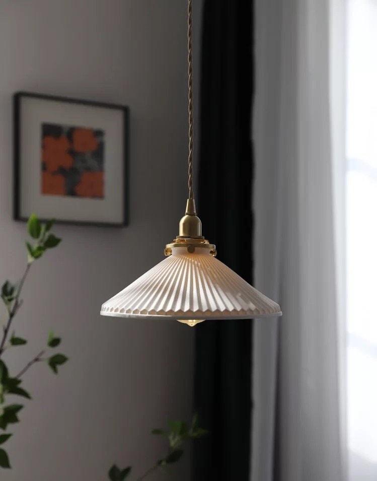 Elegant Asian Style Ceramic Table Lamp - Lusomart