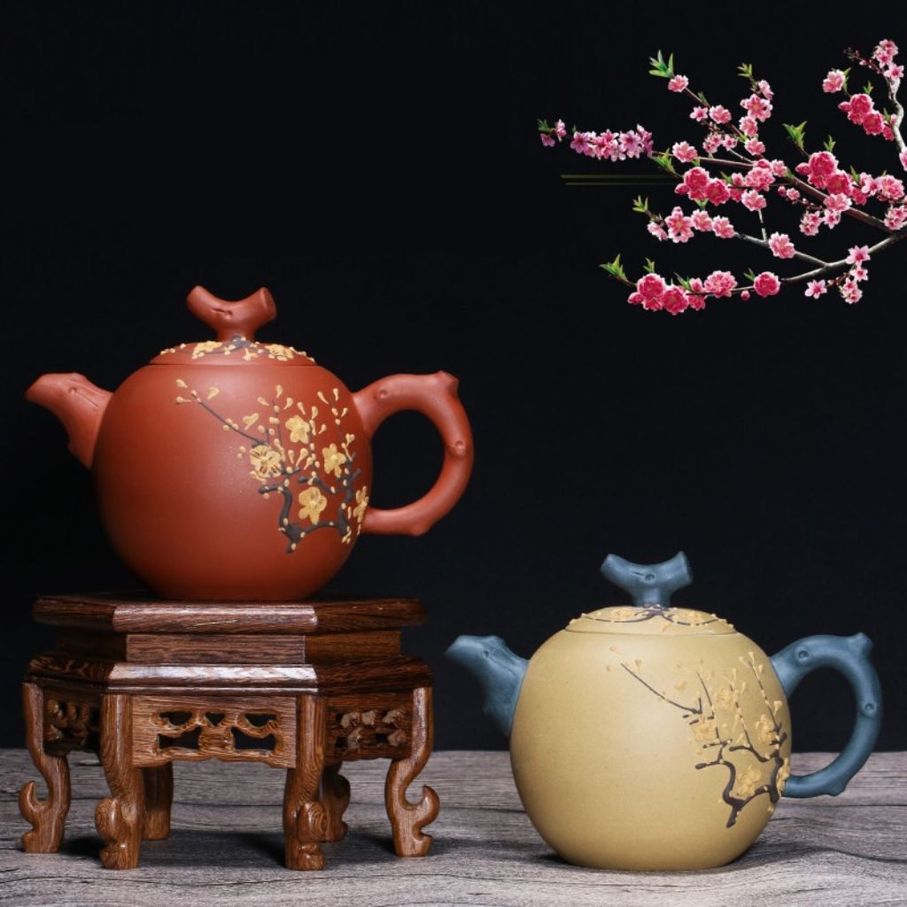 Base view of purple sand teapot showing stable footing and natural clay finish