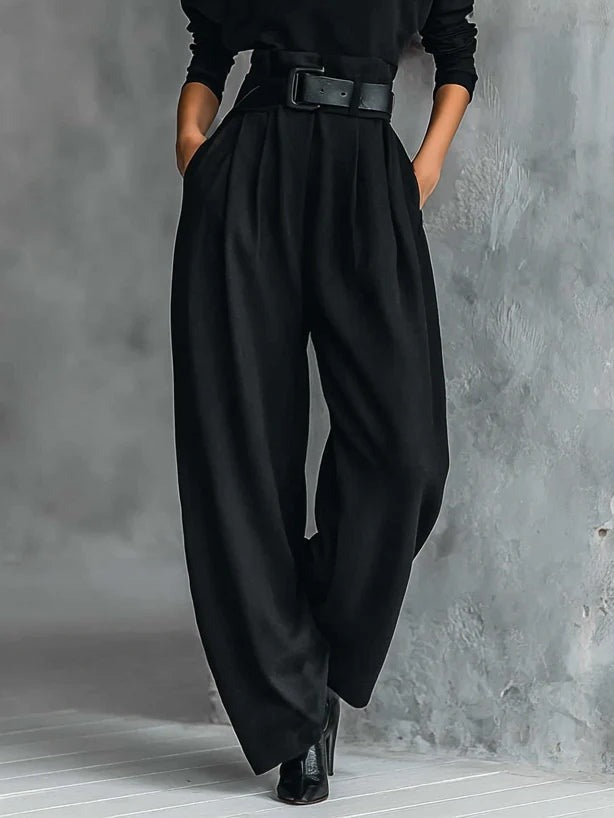 Juliet Collection | Women's Outfit Turtleneck & Straight Pants Set with Chic Design – Versatile Style for Effortless Elegance 4