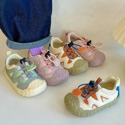 Title: Breathable Non-Slip Kids Sneakers with Velcro - Rubber

Handle: breathable-non-slip-kids-sneakers-velcro-rubber

Product Description: Check out these awesome breathable kids sneakers! They come with a non-slip rubber sole and easy-to-use Velcro straps. Perfect for little ones on the move, these kicks provide comfort and stability. Let your kids run wild while keeping their feet happy and safe!

Variants: 
- Size: Small, Medium, Large
- Color: Blue, Pink, Green