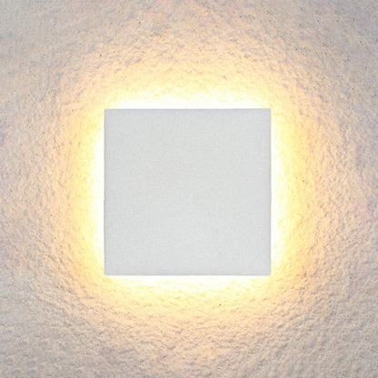 Simple Outdoor LED Wall Light, Black or White
