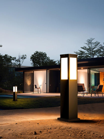 Contemporary Garden Bollard Lamp – Robust Water-Resistant