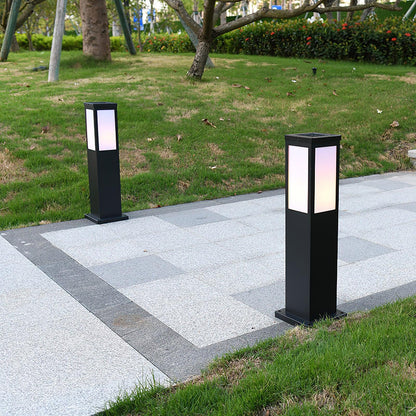Contemporary Garden Bollard Lamp – Robust Water-Resistant