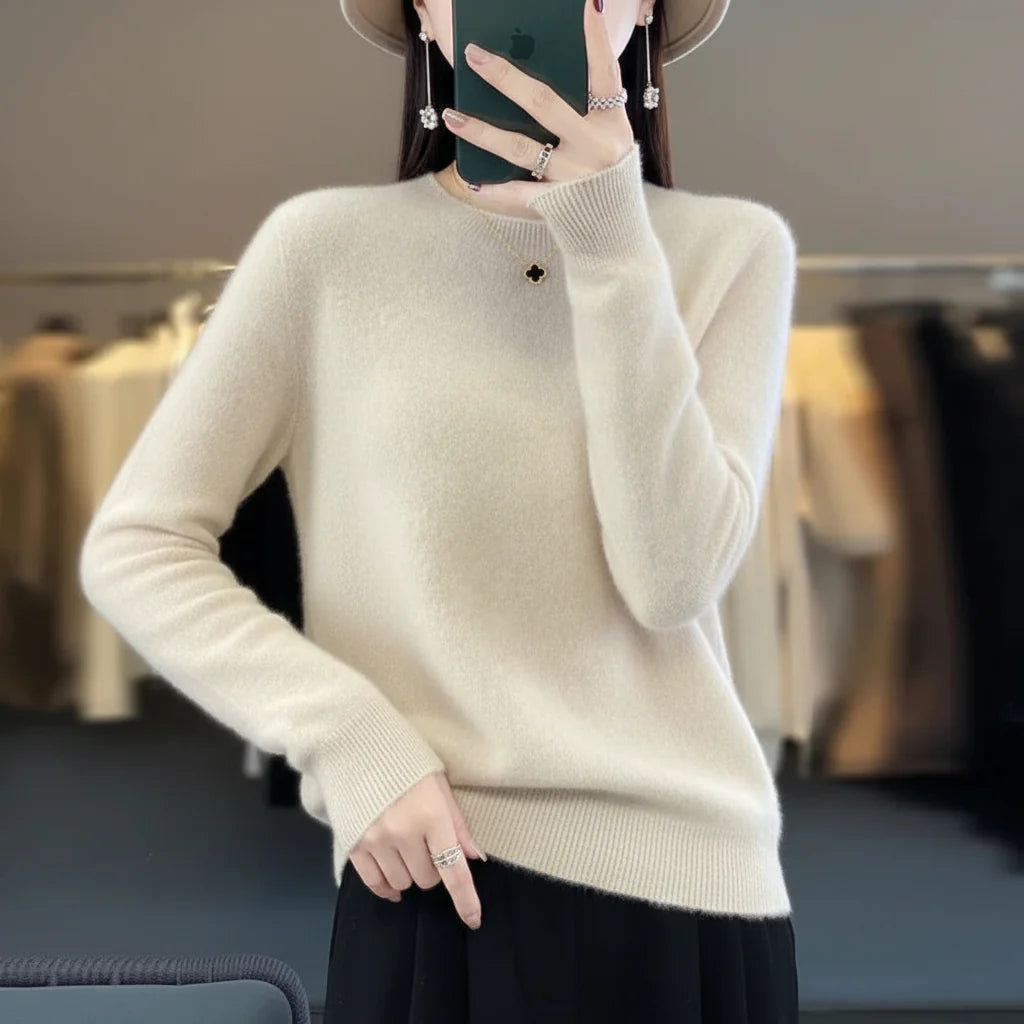 Soft Women's Cashmere Crew Neck Winter Sweater