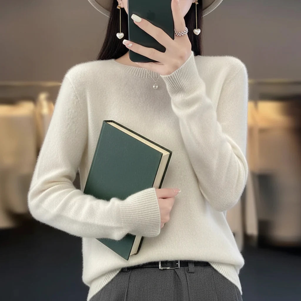 Soft Women's Cashmere Crew Neck Winter Sweater
