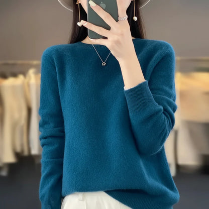 Soft Women's Cashmere Crew Neck Winter Sweater