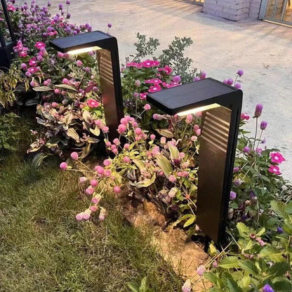Outdoor Corner Solar Powered Garden Lamp