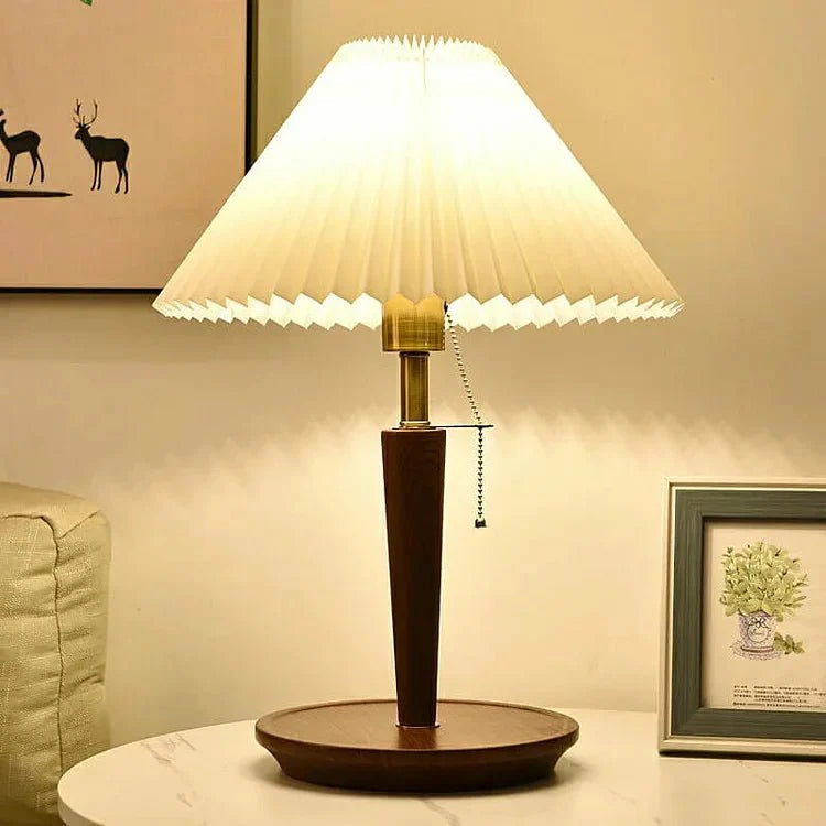 Lea Vintage Wooden Table Lamp 1