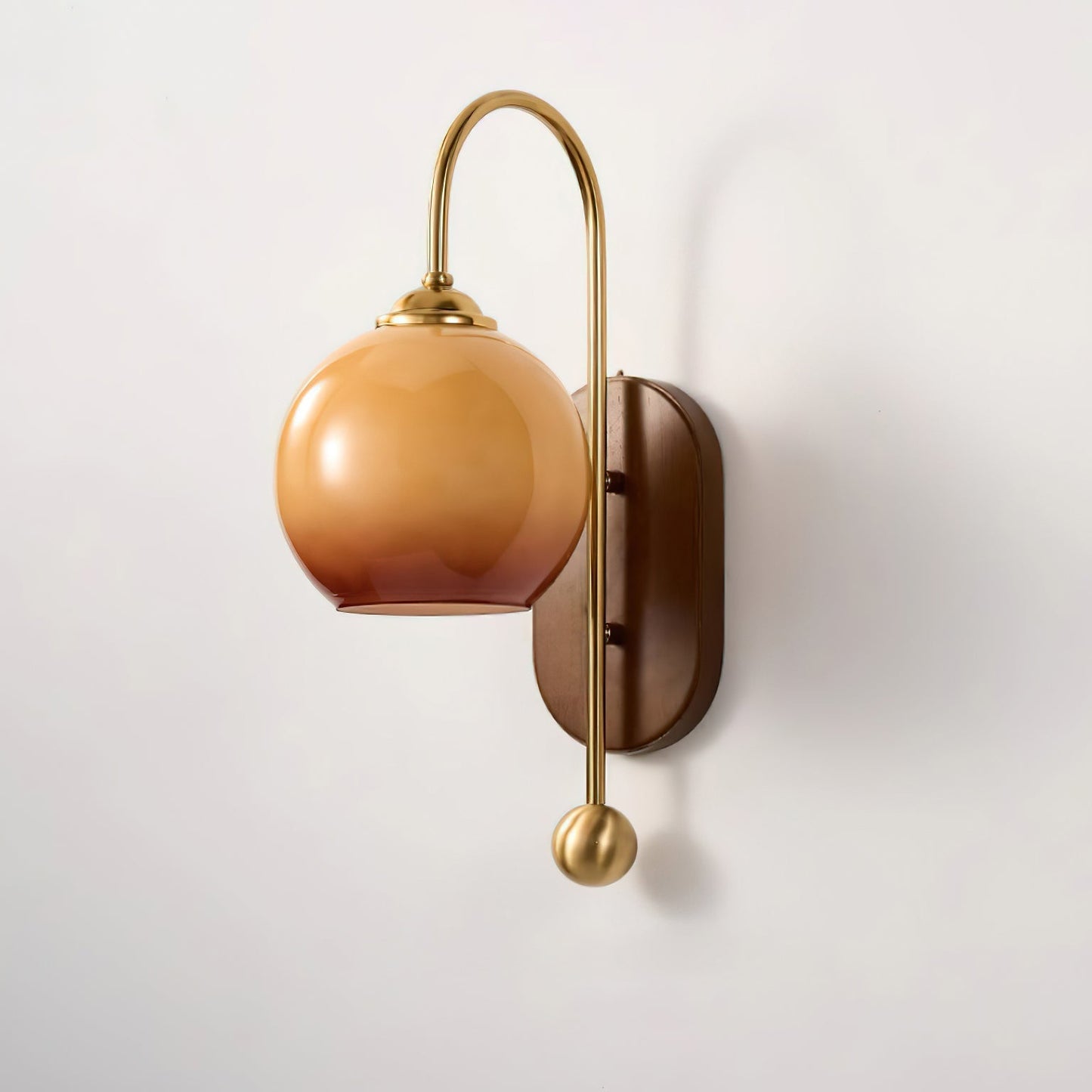Stylish Wall Lamp with Elegant Metal Design - Lusomart