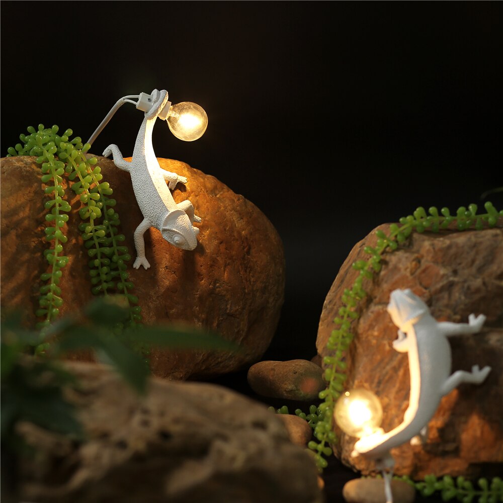 Colorful Reptile LED Desk Lamp