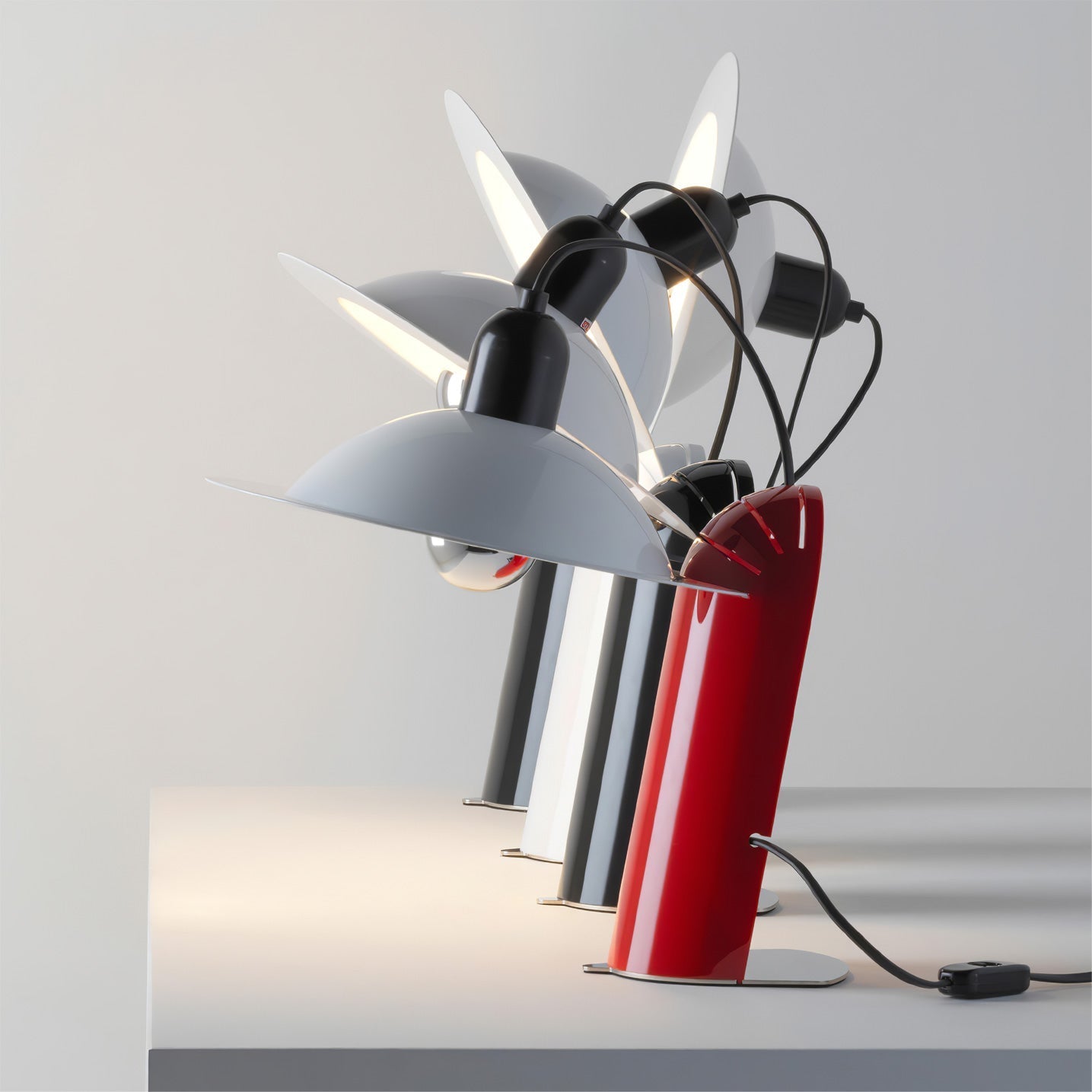 LumeShift – Modern Table Lamp with Adjustable Shade 4