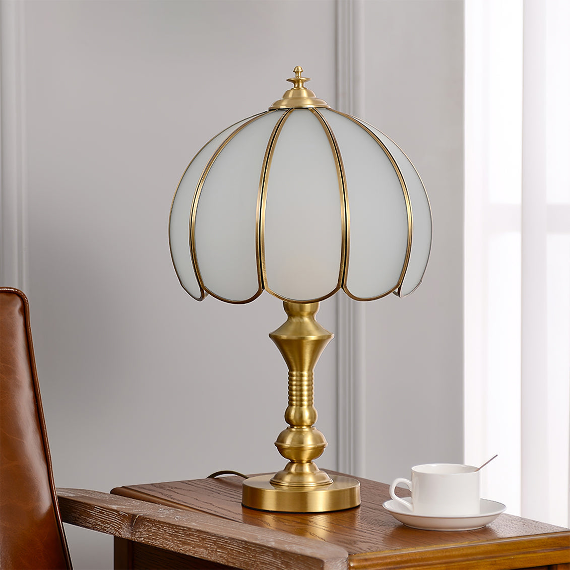 LumeWhite – Classic Brass and Glass Table Lamp 2