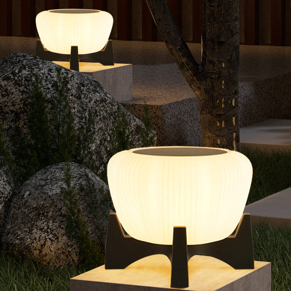 Luminara | Elegant Minimalist Solar LED Outdoor Pathway Light 3