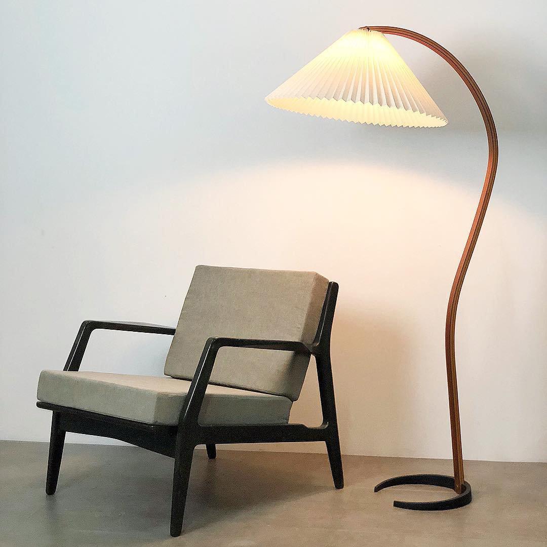 Luminara | Modern Elegant Beech Wood Floor Lamp with Linen Shade 2