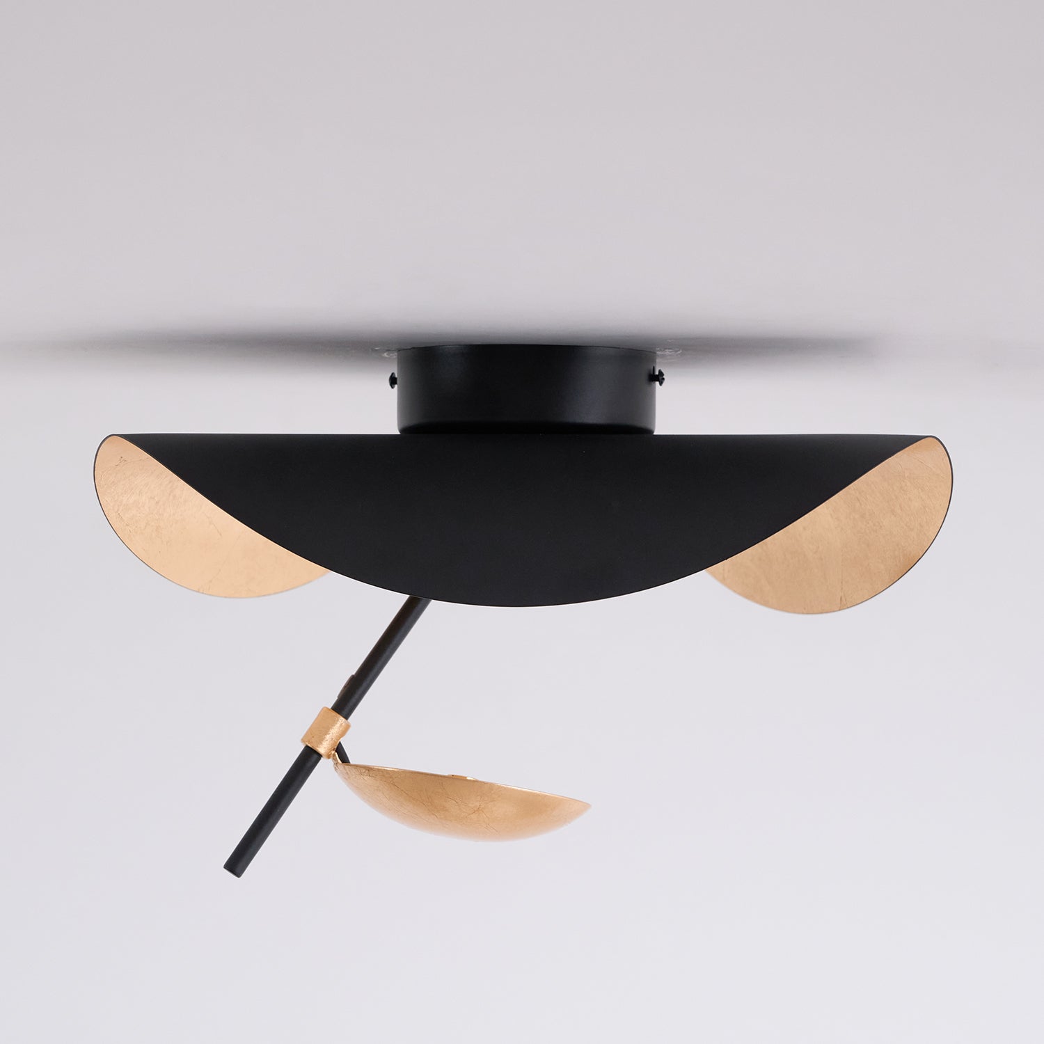 Luminara | Sleek Modern LED Flush Mount Ceiling Light Fixture for Stylish Interiors 7