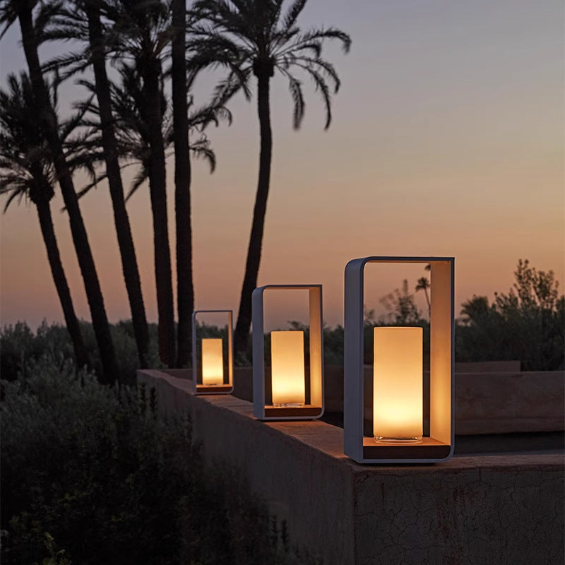 Lumoscape | Elegant Eco-Friendly Solar Lawn Lighting Fixtures 2