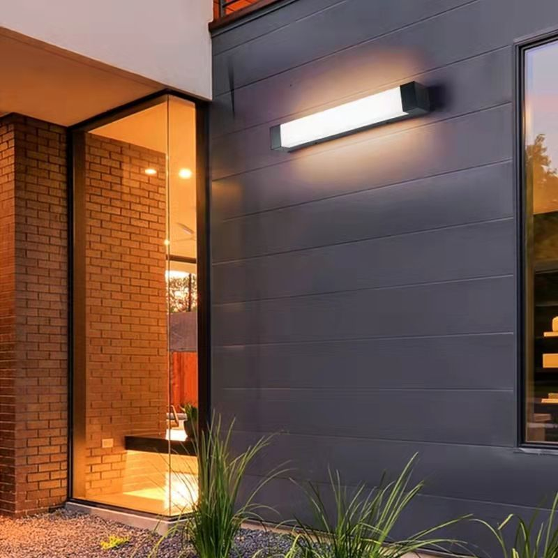 Contemporary Outdoor Slim LED Wall Lamp