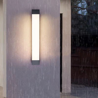 Contemporary Outdoor Slim LED Wall Lamp