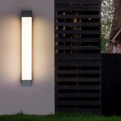 Contemporary Outdoor Slim LED Wall Lamp