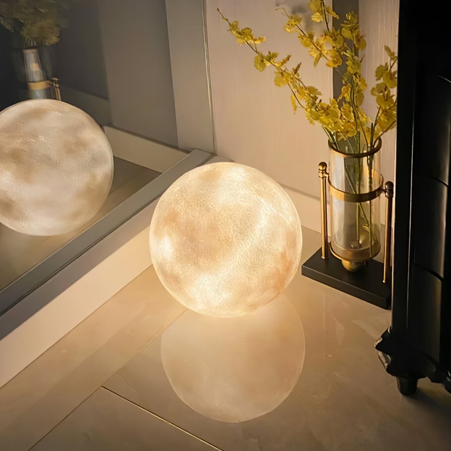 Lunara | Enchanting LED Moon Shape Floor Lamp for Ambient Lighting 10